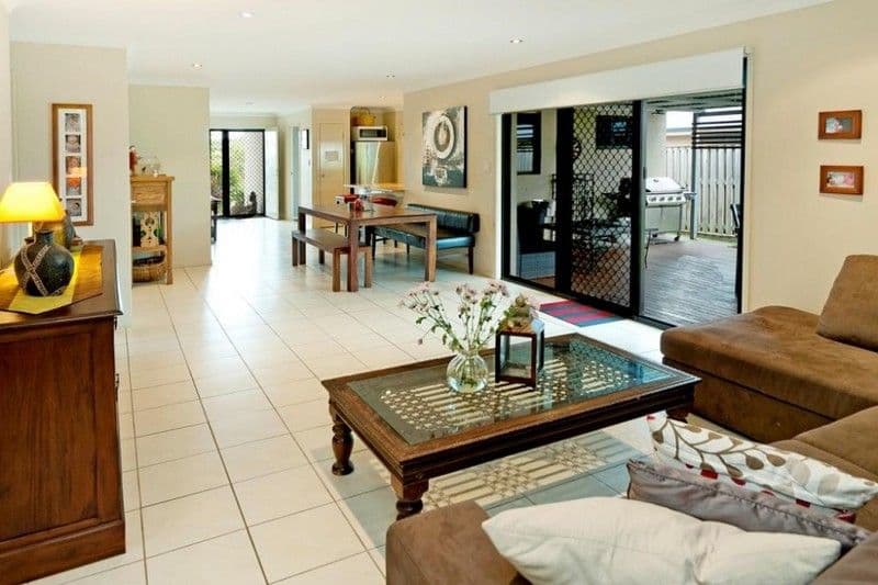 27 Carmarthen Circuit, PACIFIC PINES QLD 4211, Pacific Pines - Thumbnail 3