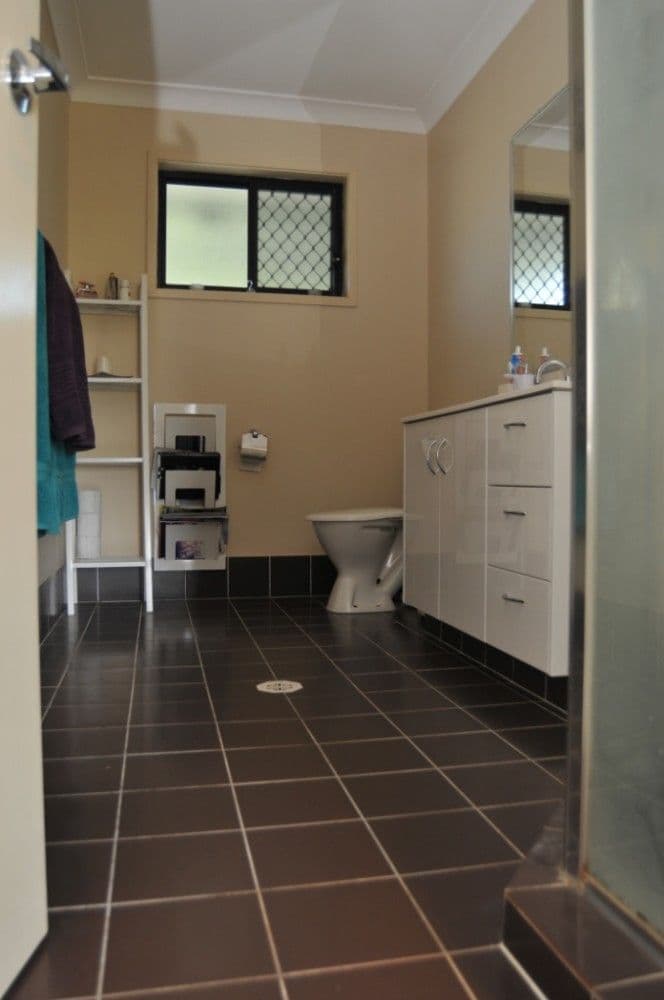 27 Carmarthen Circuit, PACIFIC PINES QLD 4211, Pacific Pines - Thumbnail 8