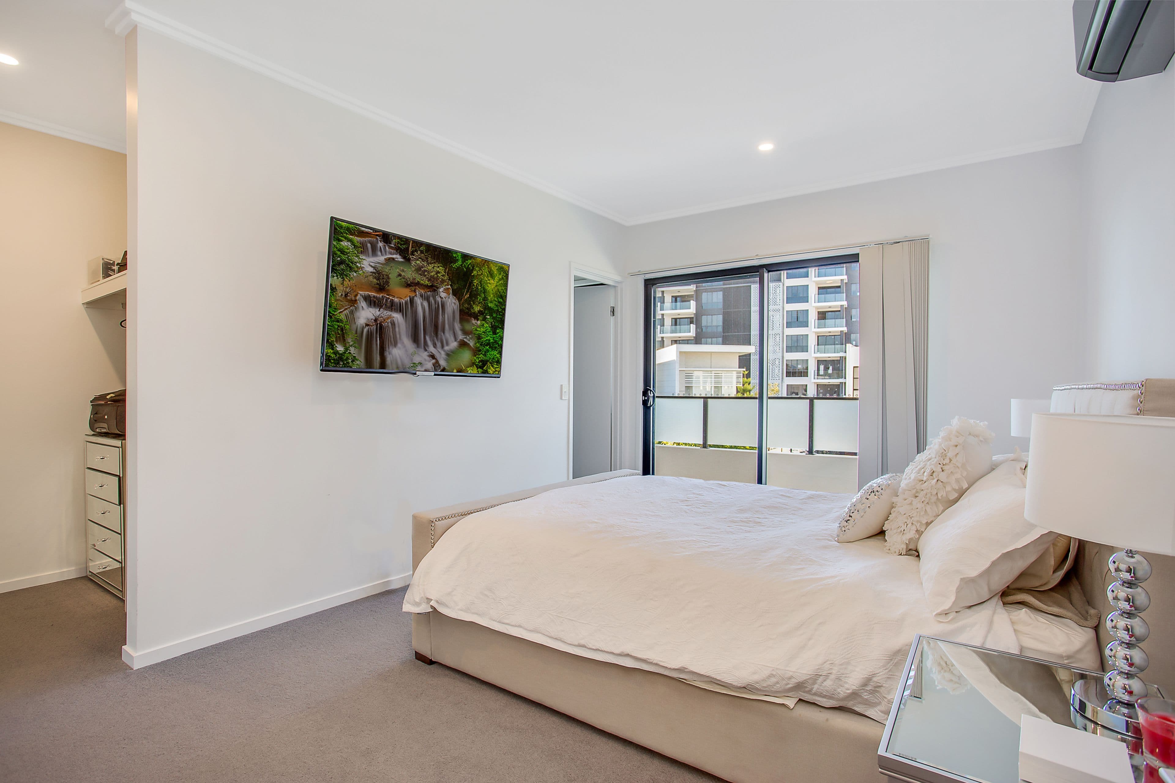 28 Fairlight Avenue, ROBINA QLD 4226, Robina - Thumbnail 6