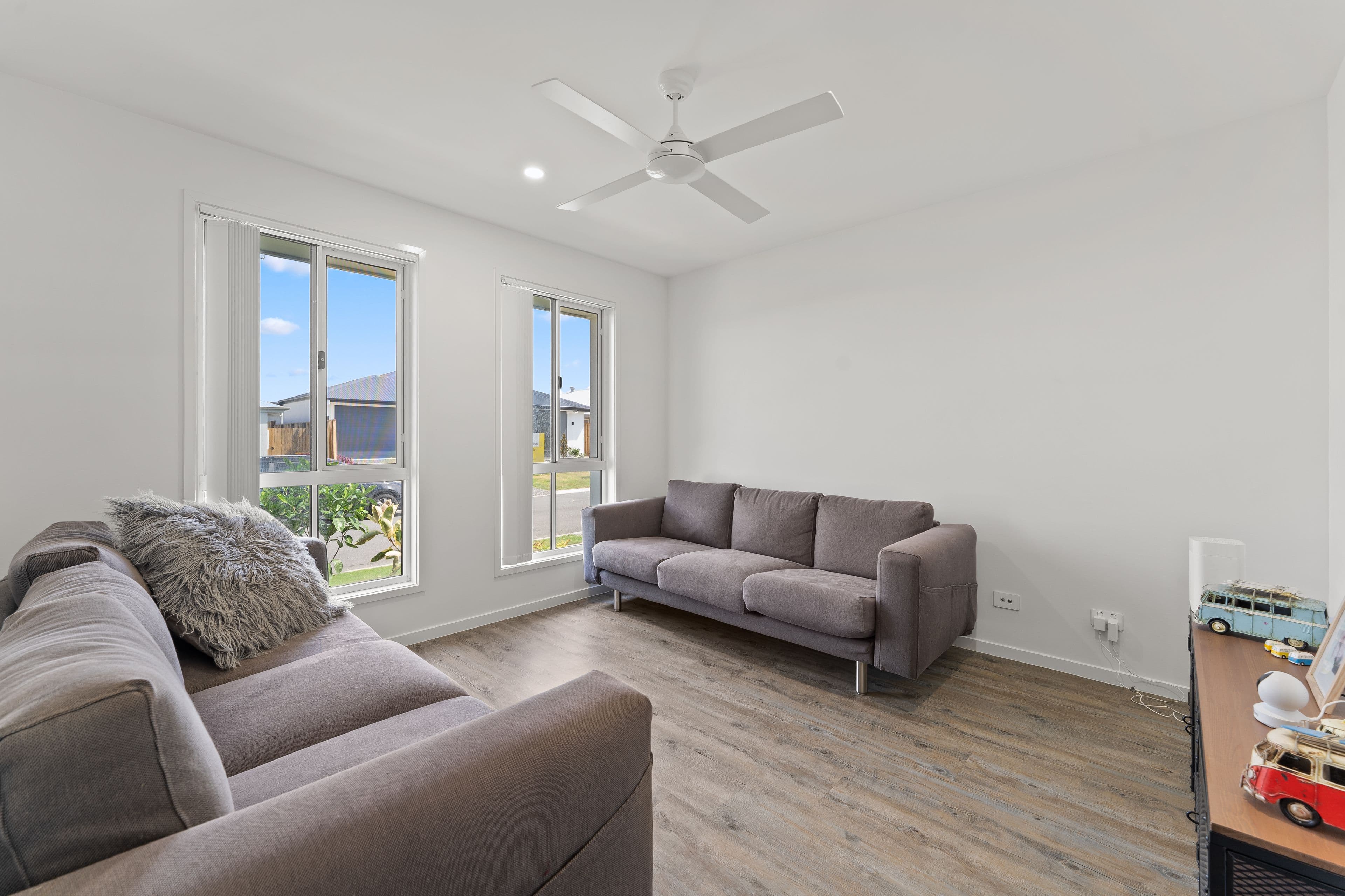 3 Rose Street, Logan Reserve QLD 4133, Logan Reserve - Thumbnail 2