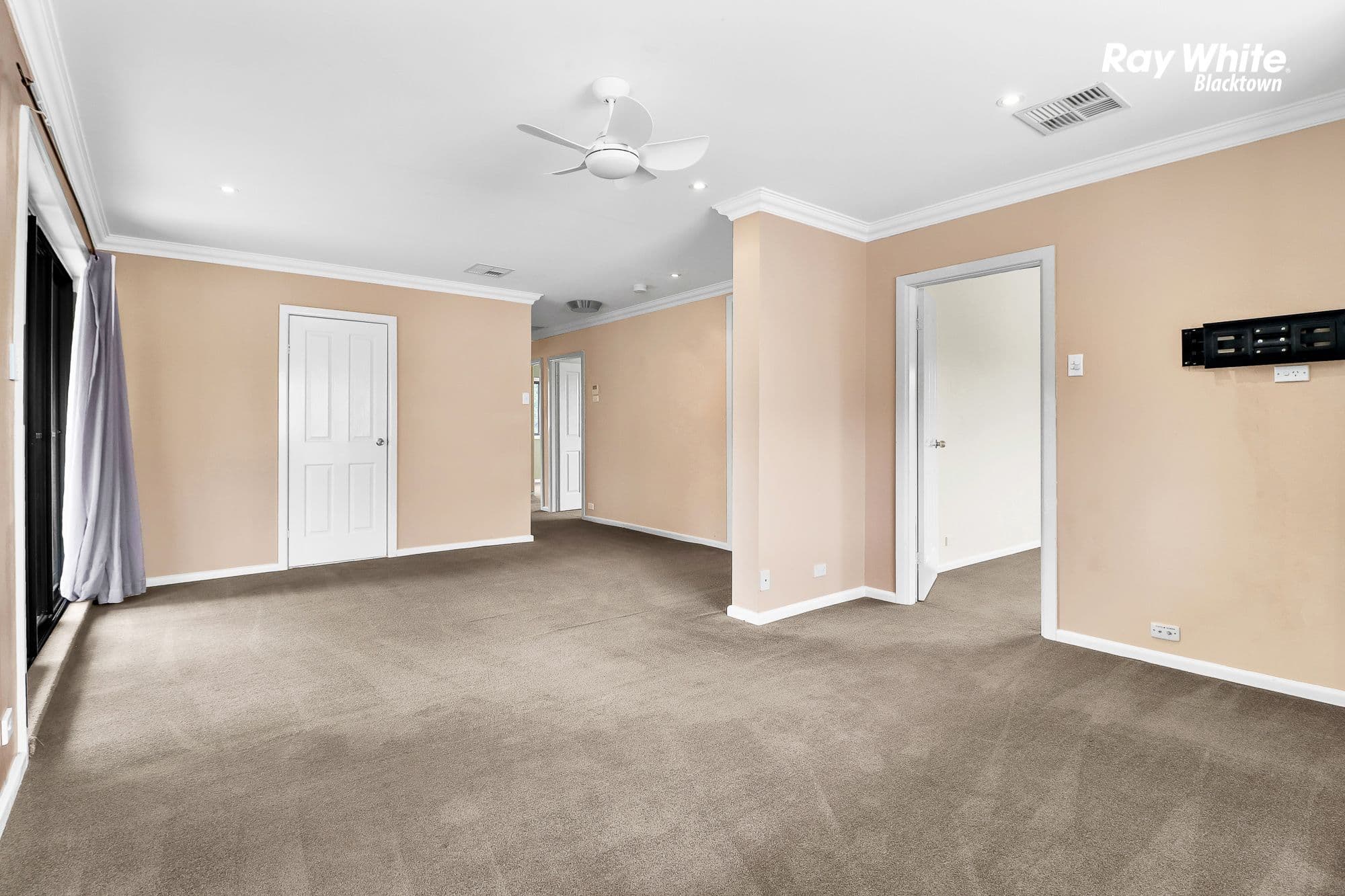 11 SHEPPARD Road, Emu Plains NSW 2750, Emu Plains - Thumbnail 5