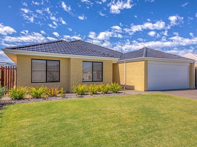 72 Blackwood Meander, YANCHEP WA 6035, Yanchep - Thumbnail 2