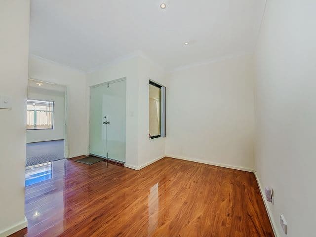 72 Blackwood Meander, YANCHEP WA 6035, Yanchep - Thumbnail 3