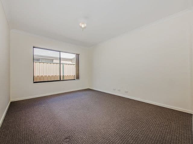 72 Blackwood Meander, YANCHEP WA 6035, Yanchep - Thumbnail 4