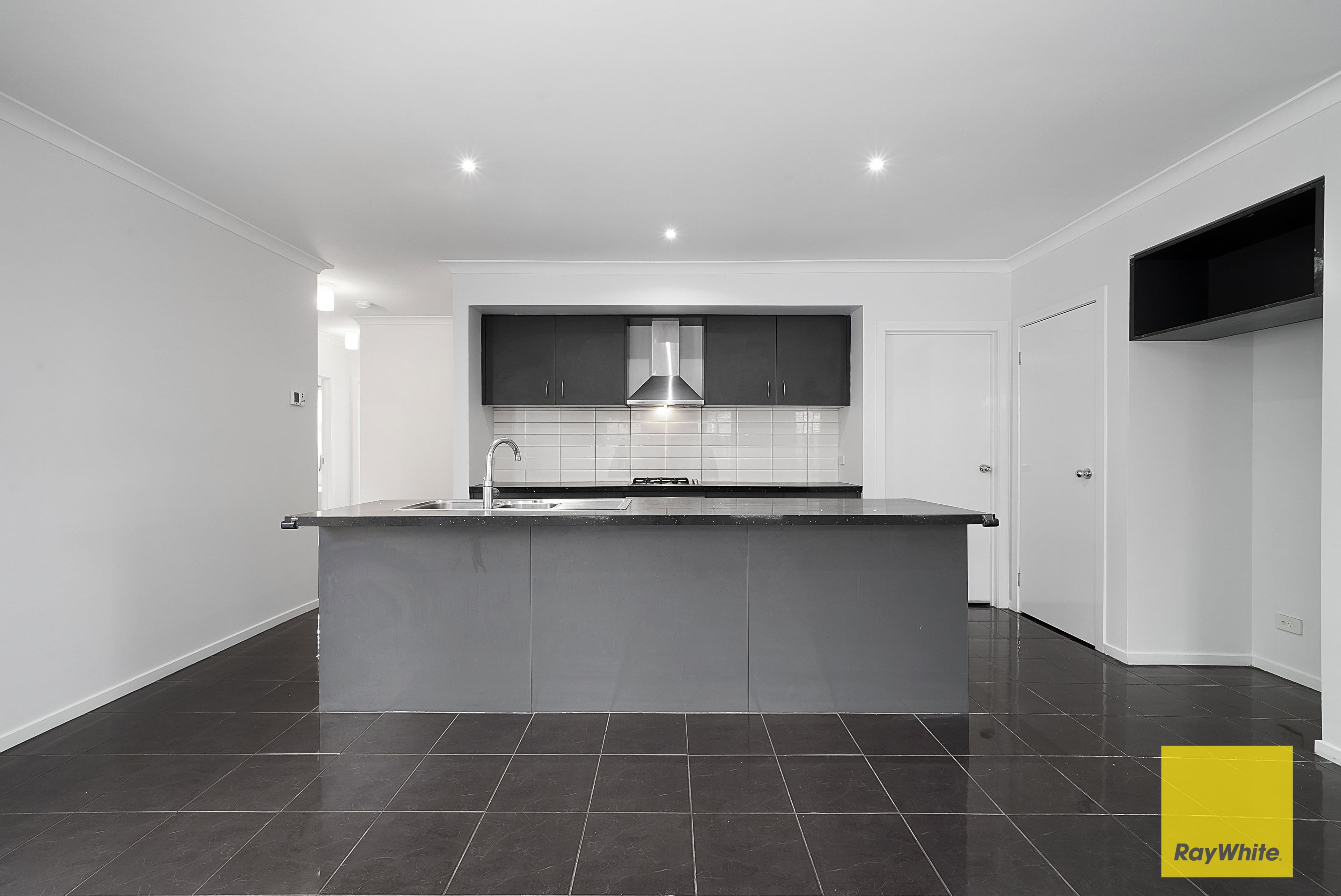 17 Cobram Street, Tarneit VIC 3029, Tarneit - Thumbnail 8