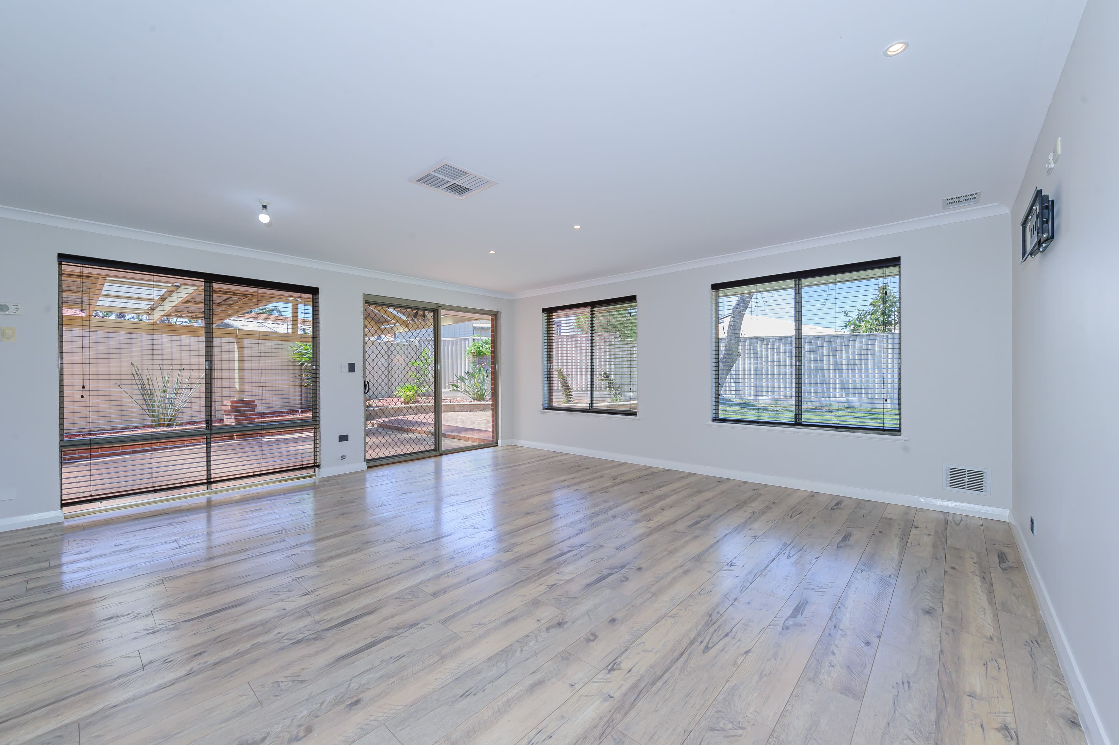 5 SHENE Court, Carramar WA 6031, Carramar - Thumbnail 7