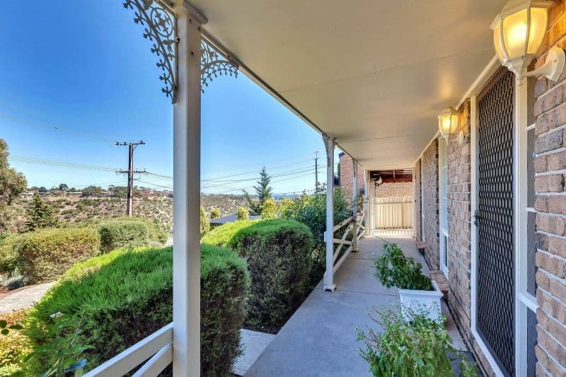 30 Broadmeadow Drive, Flagstaff Hill SA 5159, Flagstaff Hill - Thumbnail 2