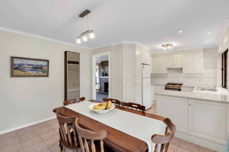 30 Broadmeadow Drive, Flagstaff Hill SA 5159, Flagstaff Hill - Thumbnail 4
