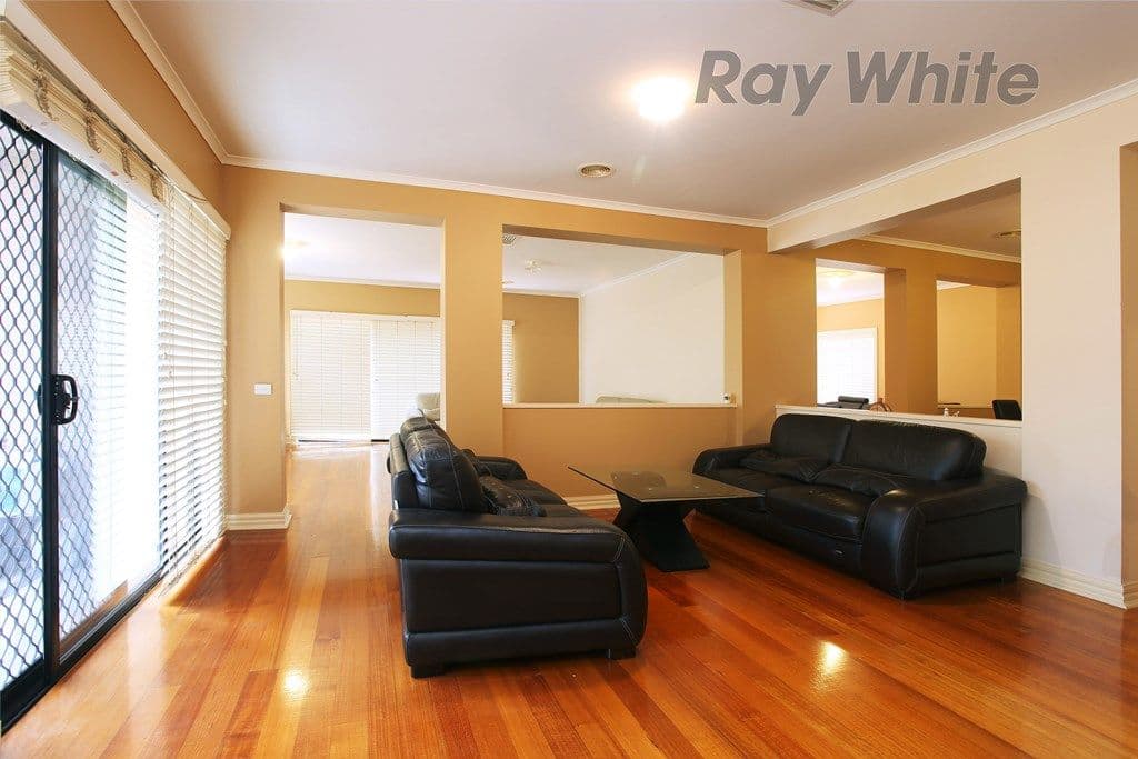 4 Shaftsbury Boulevard, POINT COOK VIC 3030, Point Cook - Thumbnail 6