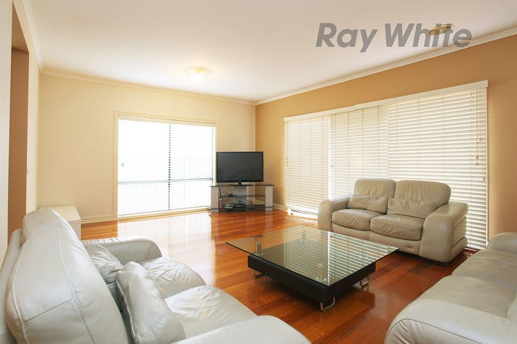 4 Shaftsbury Boulevard, POINT COOK VIC 3030, Point Cook - Thumbnail 7