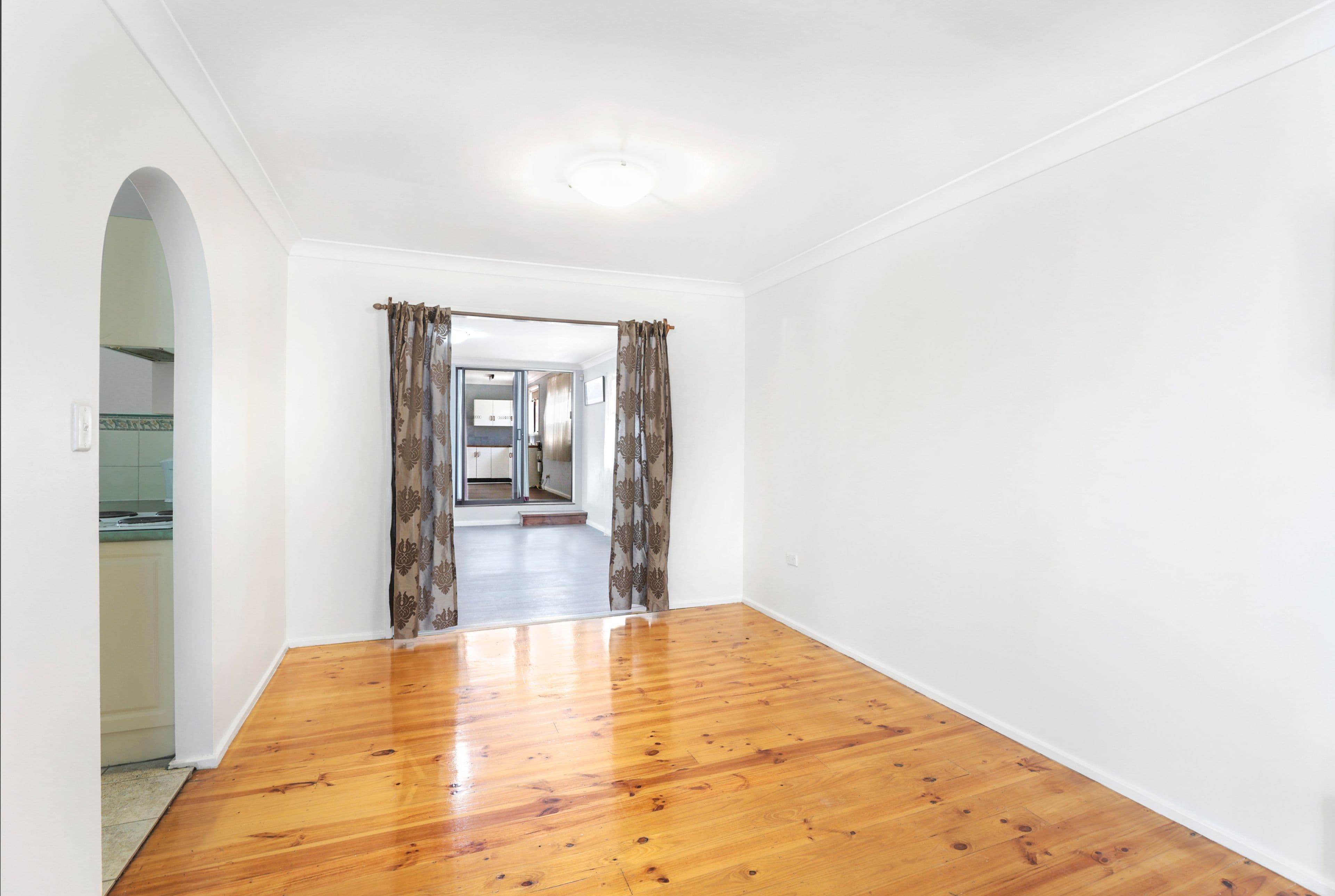 8 Allard Street, Penrith NSW 2750, Penrith - Thumbnail 4