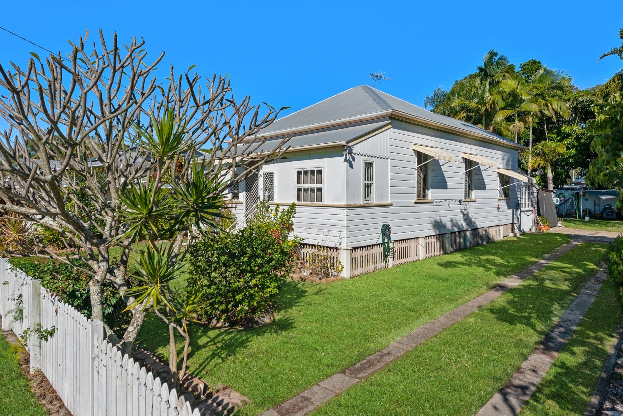 18 Seymour Street, Deception Bay QLD 4508, Deception Bay - Thumbnail 2