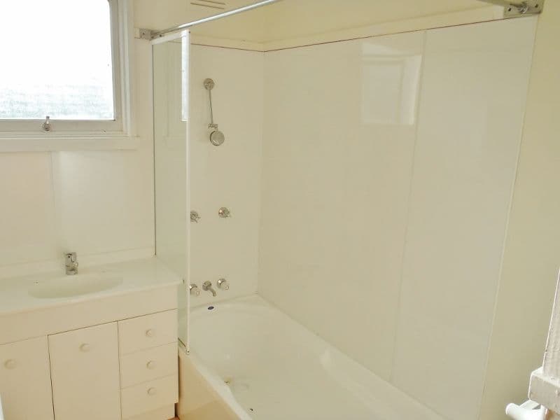28 Jacobs Crescent, BURNIE TAS 7320, Upper Burnie - Thumbnail 4