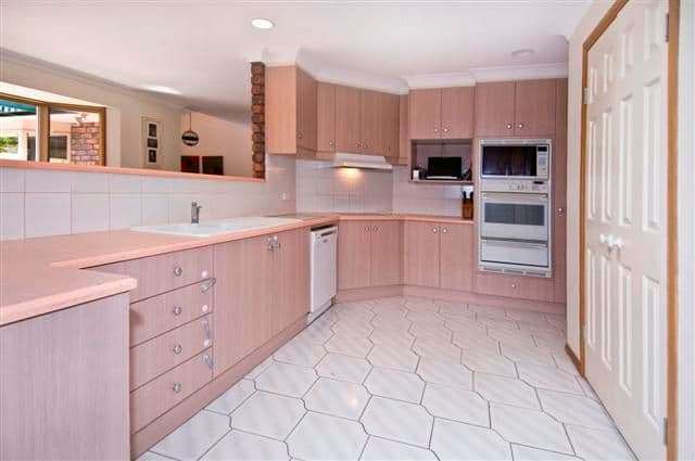 13  Arpege Crescent, EIGHT MILE PLAINS QLD 4113, Eight Mile Plains - Thumbnail 2