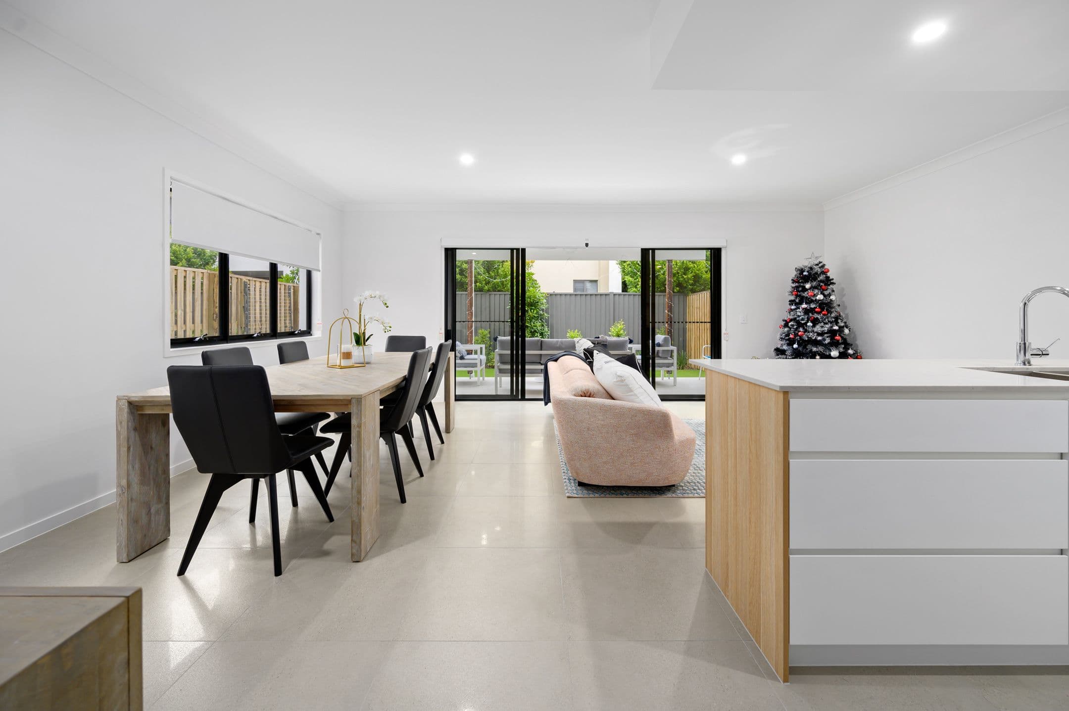 35 Sickle Avenue (Solstice Quays), Hope Island QLD 4212, Hope Island - Thumbnail 2