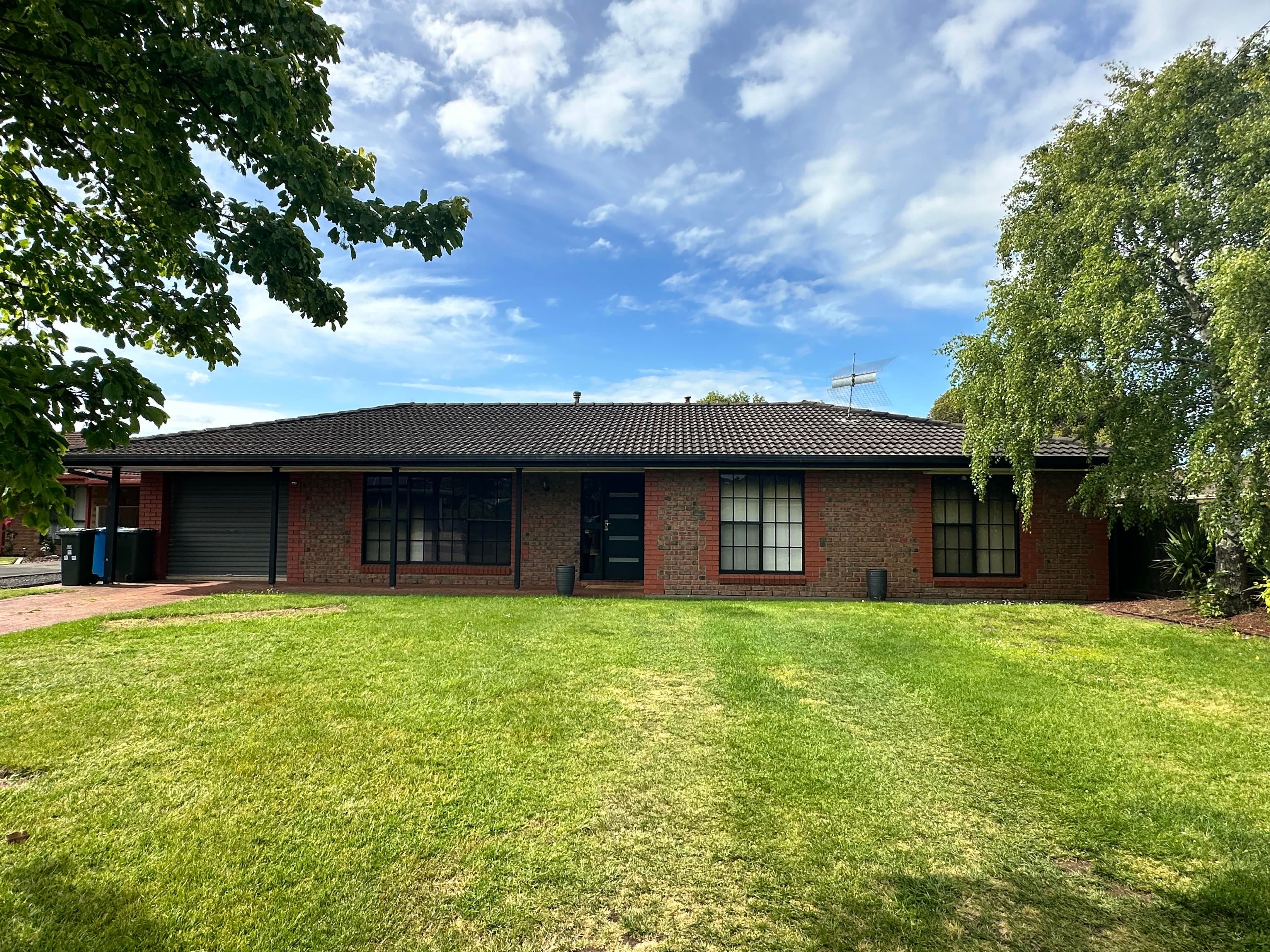 2 Shalamar Crescent, Mount Gambier SA 5290, Mount Gambier - Image 1