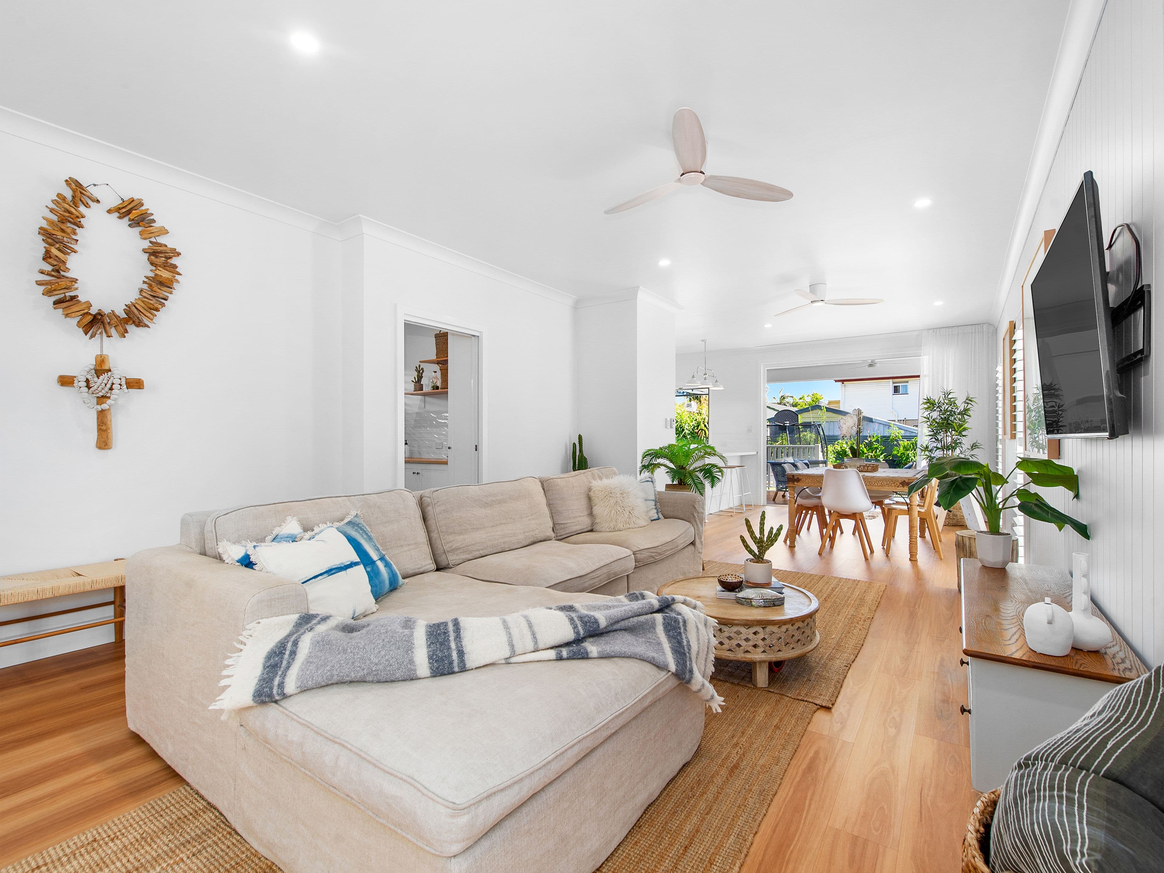 57 Gray Street, Carina QLD 4152, Carina - Thumbnail 3