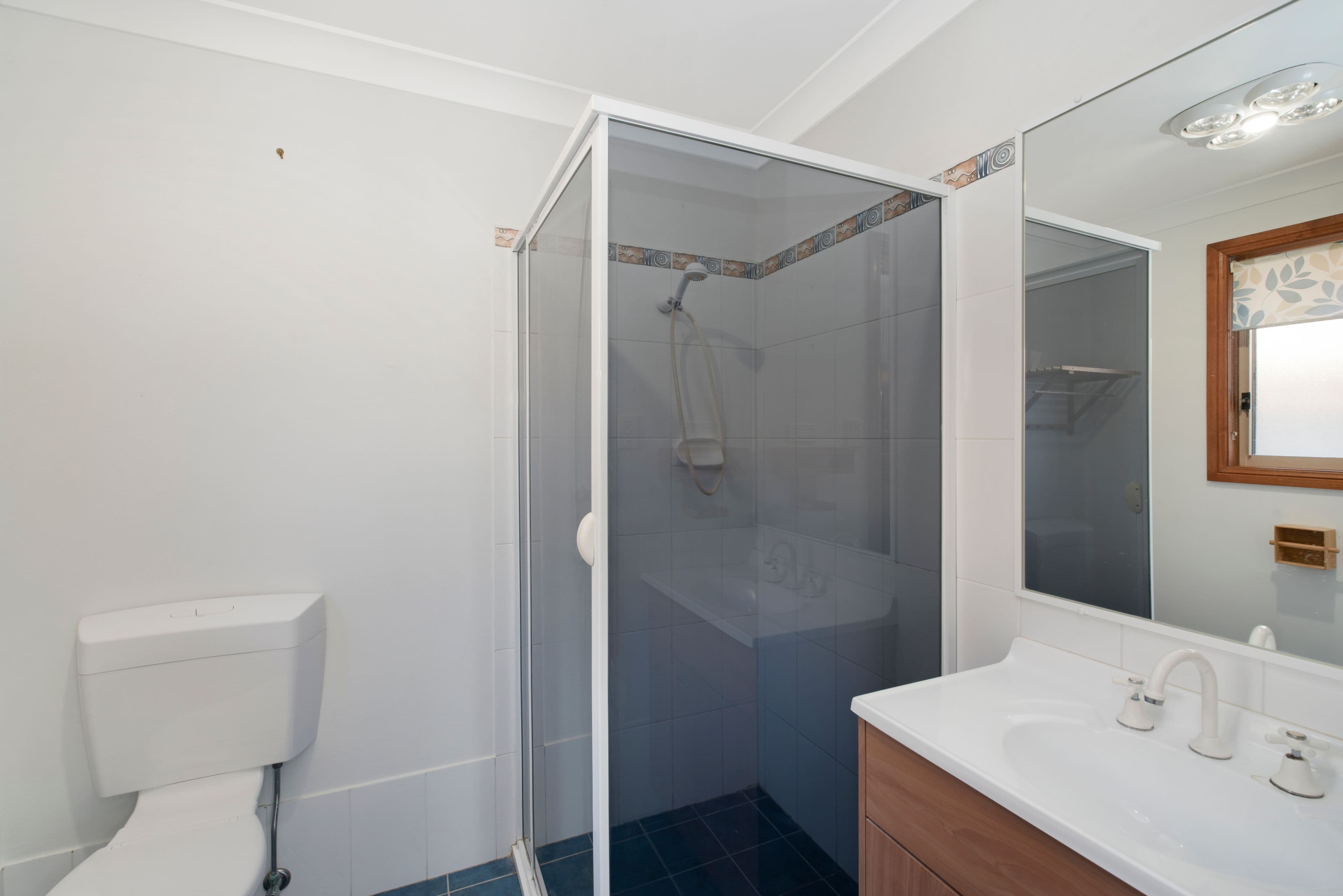 59 Canterbury Drive, Raworth - Thumbnail 8
