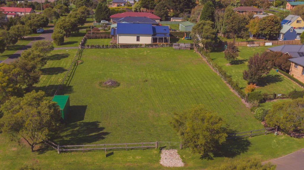 1 Hanrahan Place, Robertson NSW 2577, Robertson - Thumbnail 2