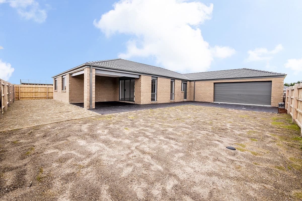 35 Alexandra Avenue, Koo Wee Rup VIC 3981, Koo Wee Rup - Thumbnail 5