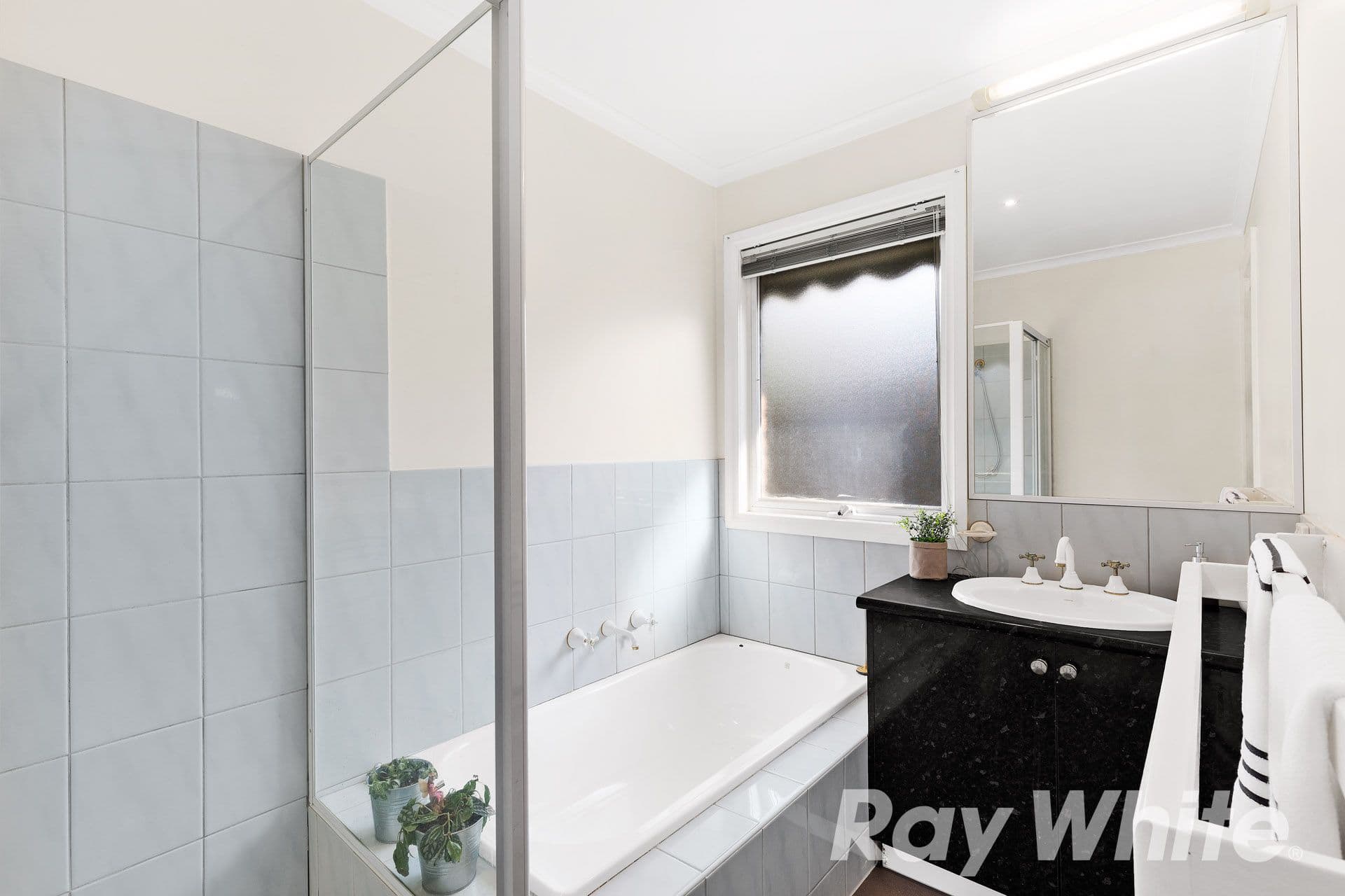 1A Farnham Road, Bayswater VIC 3153, Bayswater - Thumbnail 7