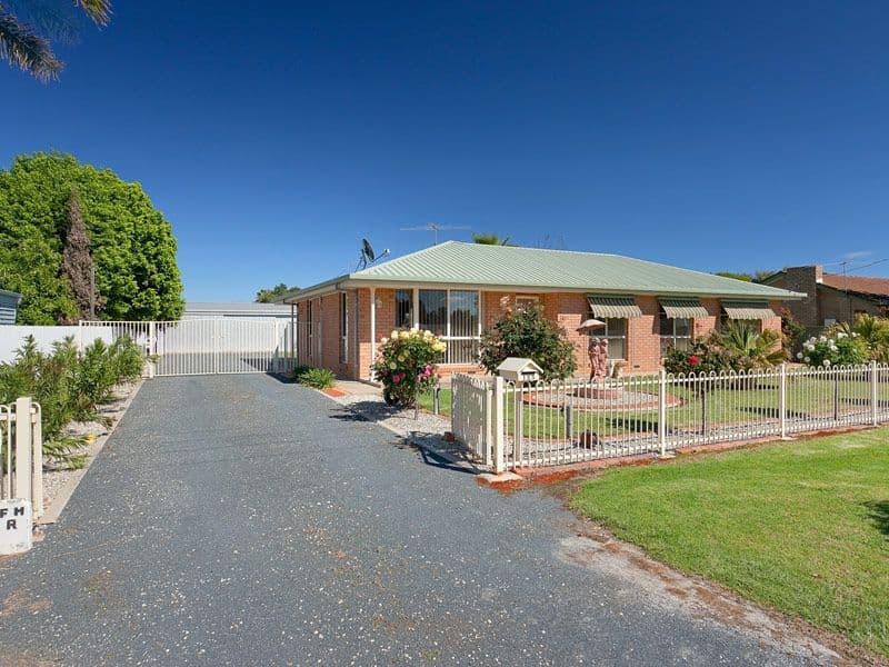 125 Larmer Street, HOWLONG NSW 2643, Howlong - Thumbnail 5