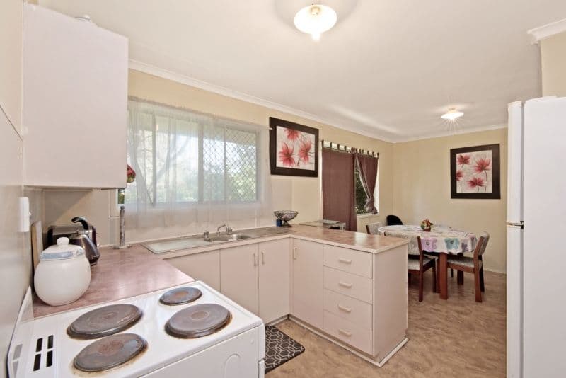 30 Rainbow Street, Deception Bay QLD 4508, Deception Bay - Thumbnail 2