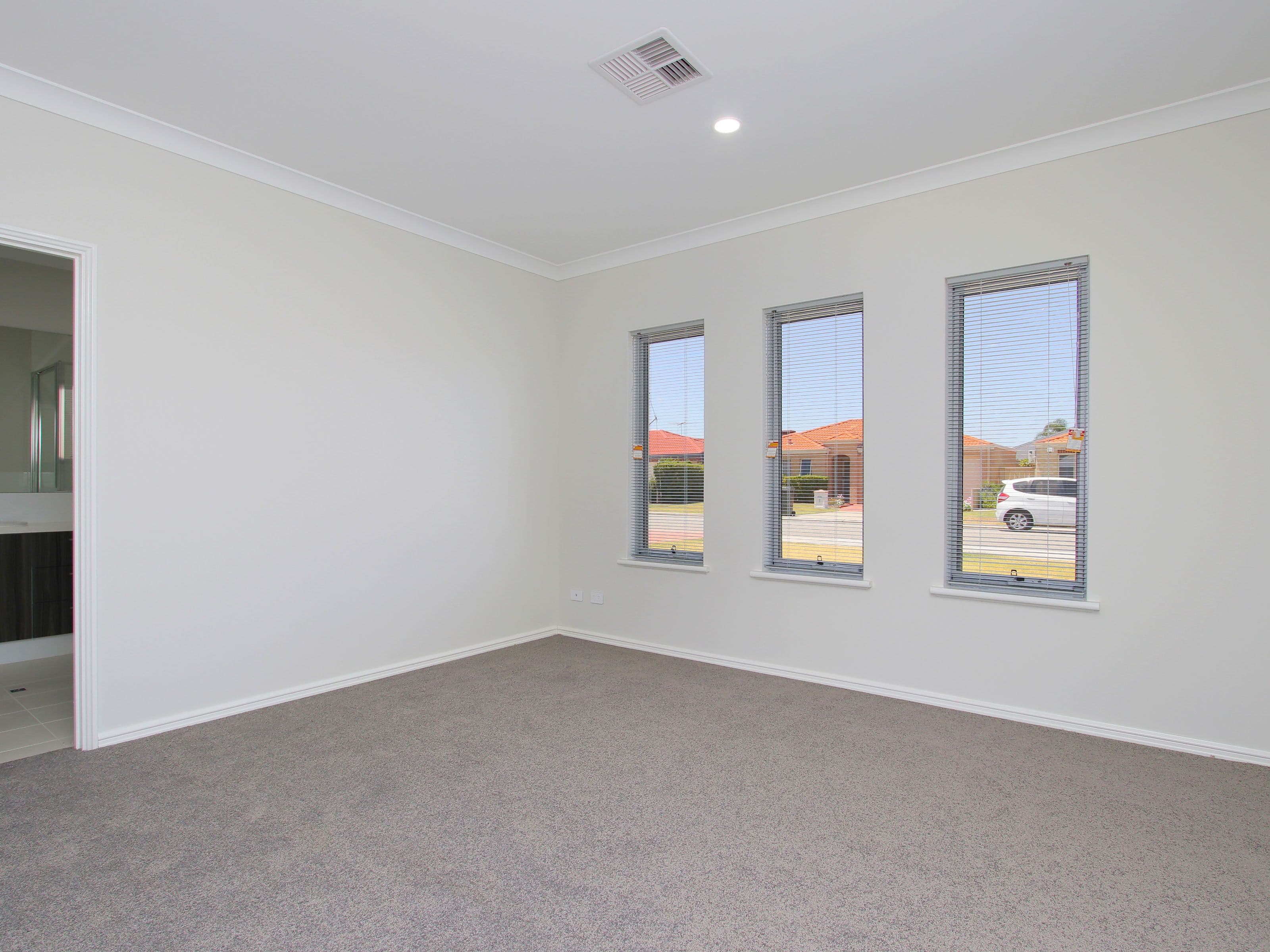 2b Thomas Street, Queens Park WA 6107, Queens Park - Thumbnail 8