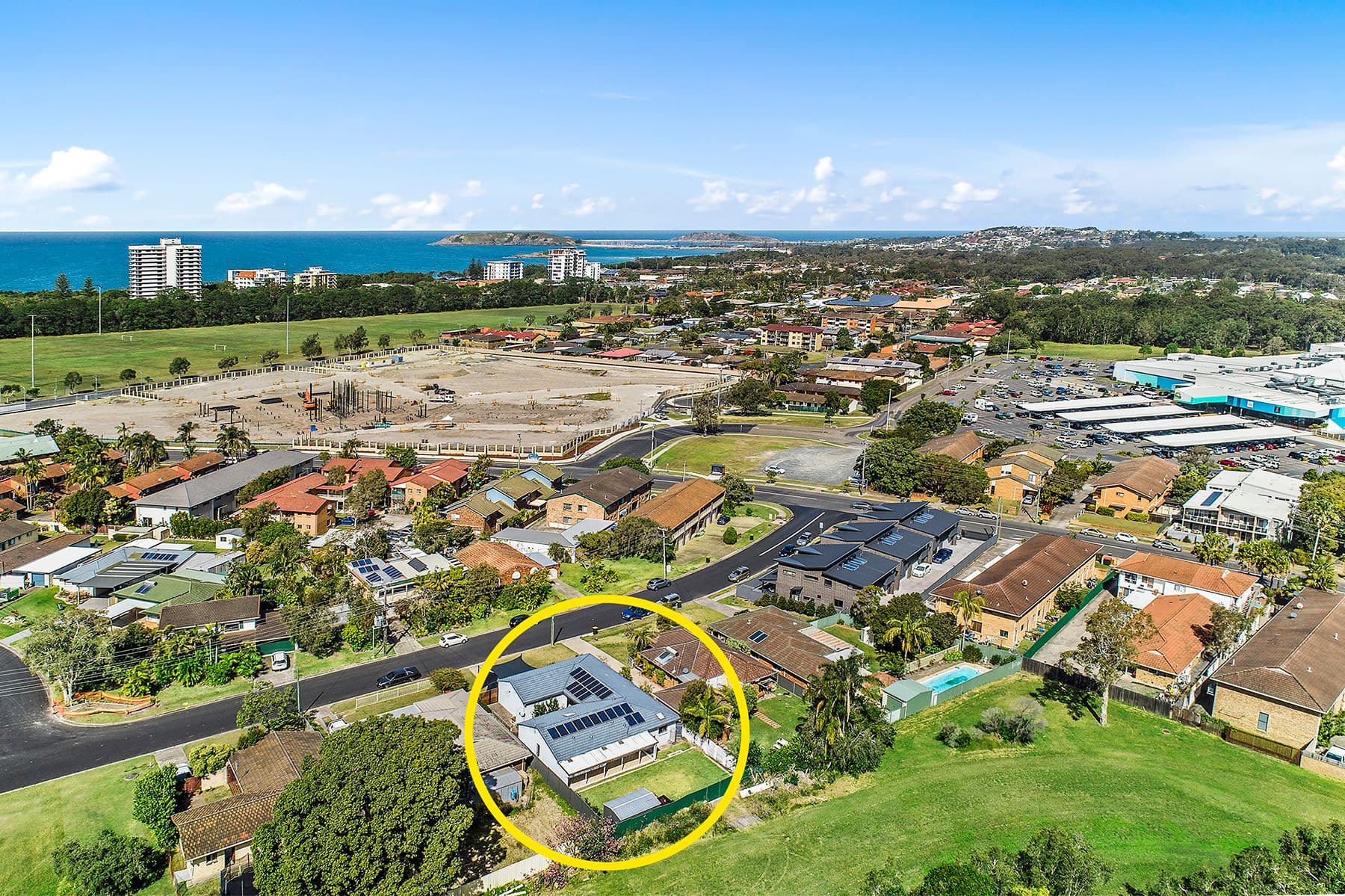 7 Manning Avenue, Coffs Harbour - Image 1