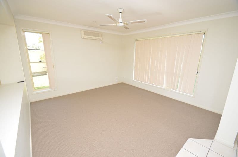 146 Christina Ryan Way, ARUNDEL QLD 4214, Arundel - Thumbnail 3