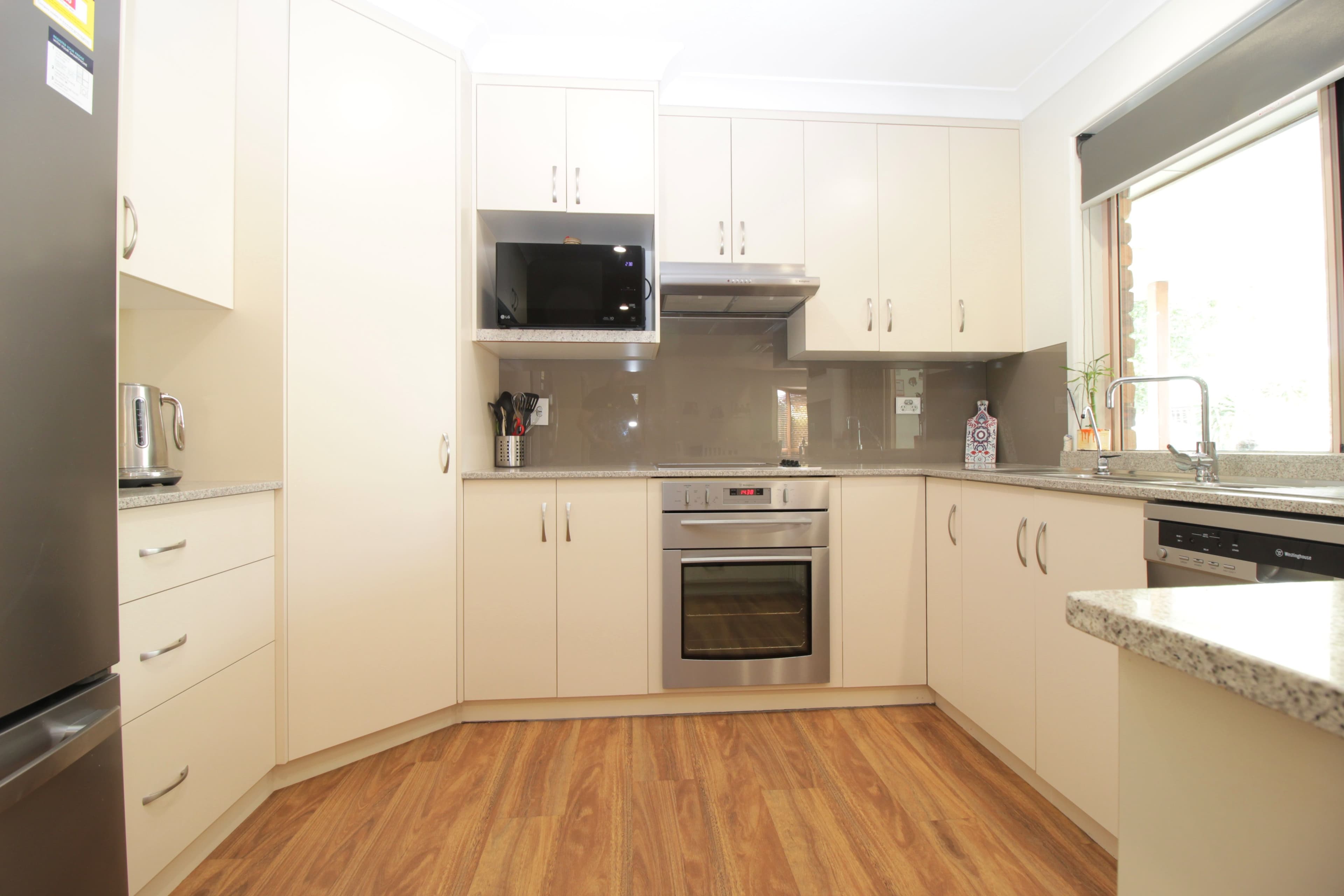 4 Hass Place, Emerald QLD 4720, Emerald - Thumbnail 6