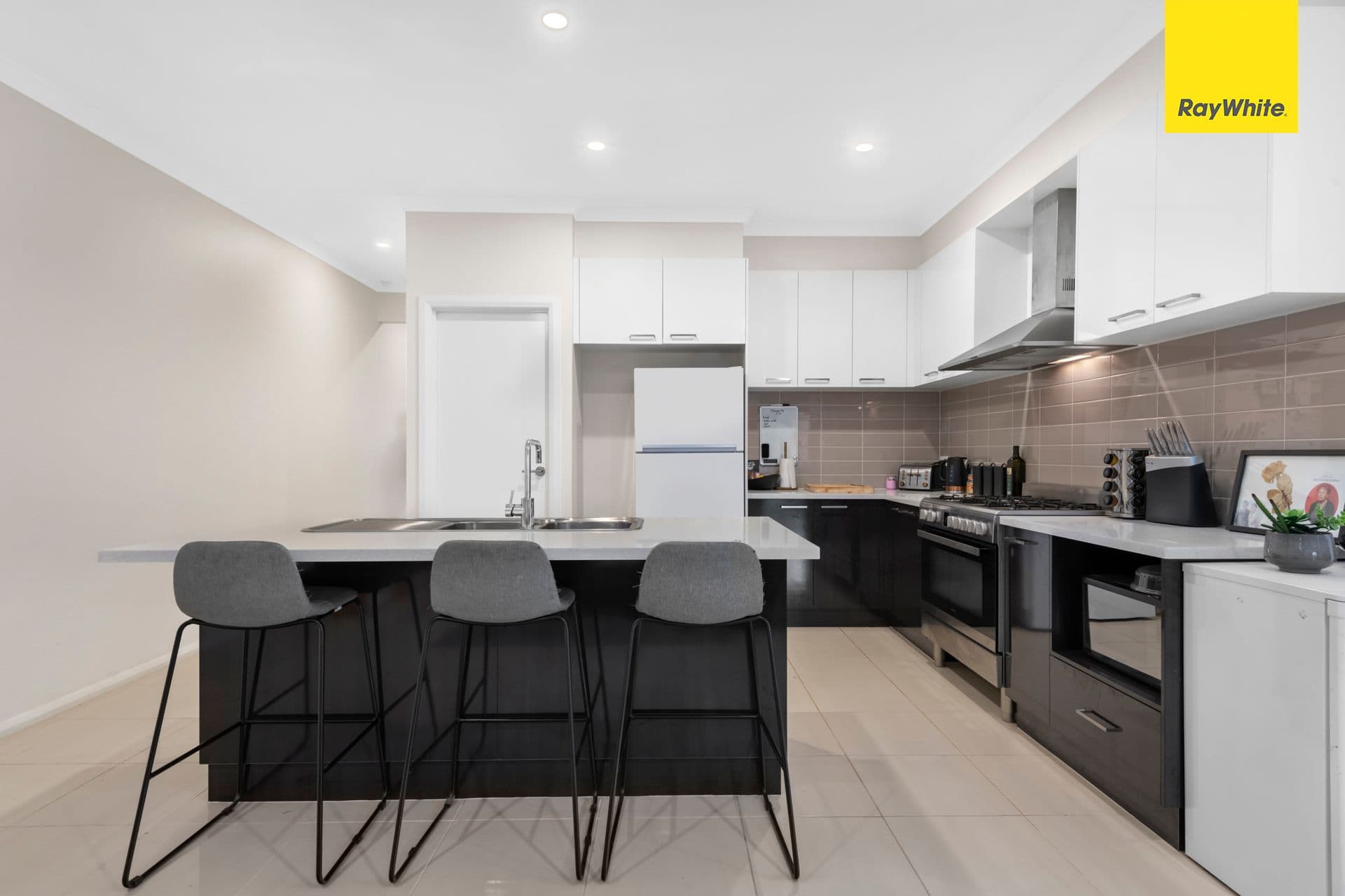127 Claret Ash Boulevard, HARKNESS VIC 3337, Harkness - Thumbnail 6