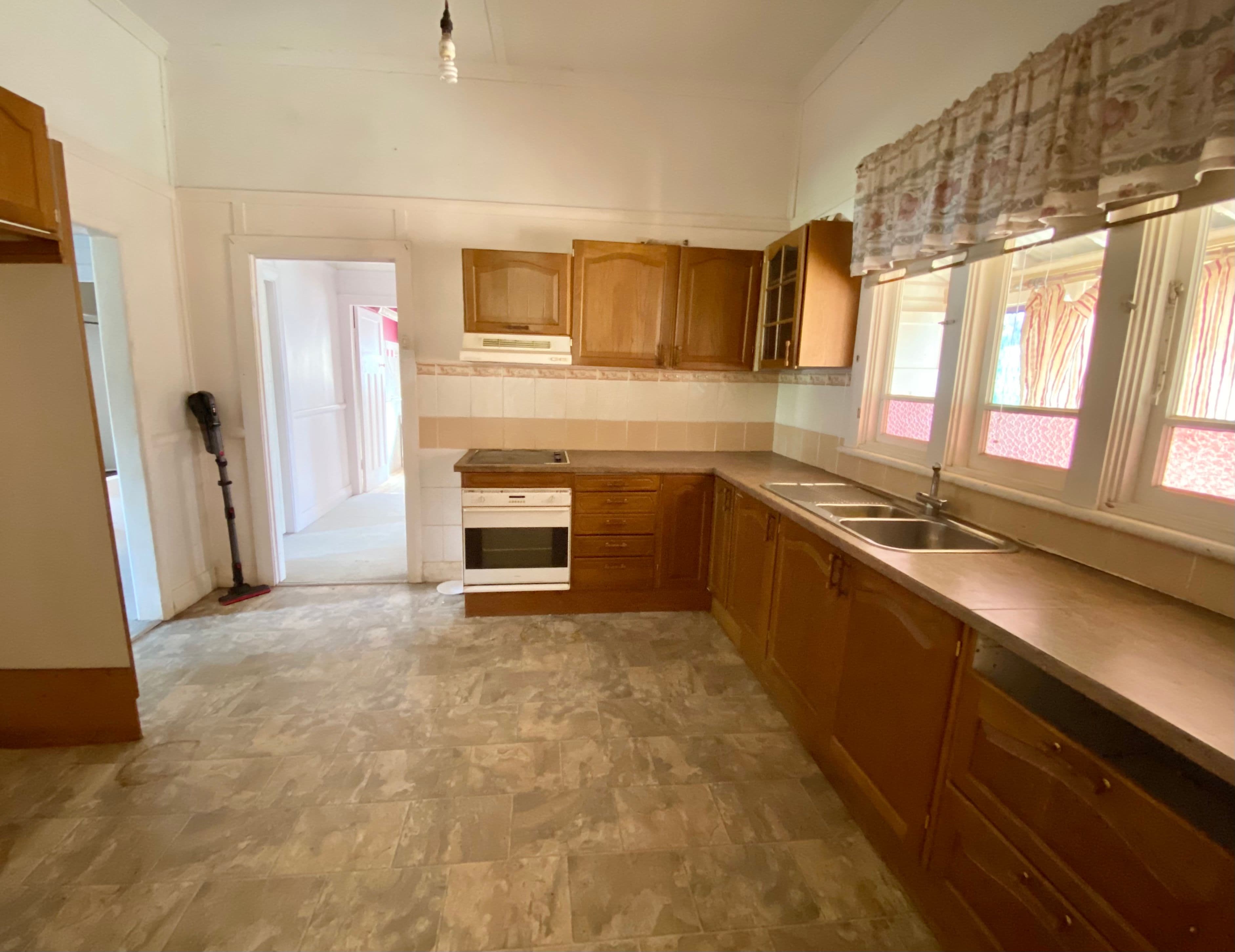 36 Grenfell Street, Forbes NSW 2871, Forbes - Thumbnail 3