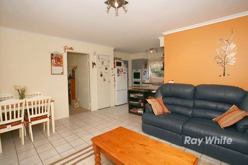 15 Julia Court, CRANBOURNE VIC 3977, Cranbourne North - Thumbnail 6
