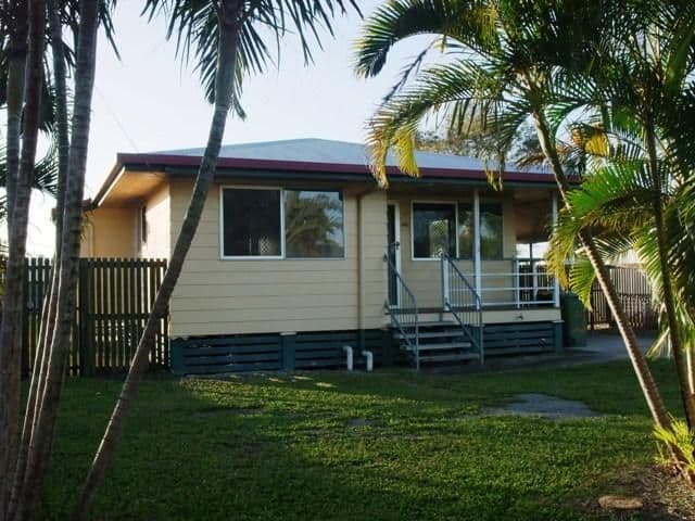 11 Parker Street, SOUTH MACKAY QLD 4740, South Mackay - Thumbnail 2