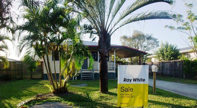 11 Parker Street, SOUTH MACKAY QLD 4740, South Mackay - Thumbnail 3