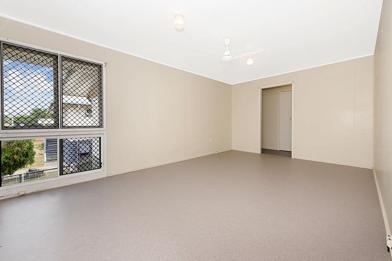 337 Stuart Drive, Wulguru QLD 4811, Wulguru - Thumbnail 4