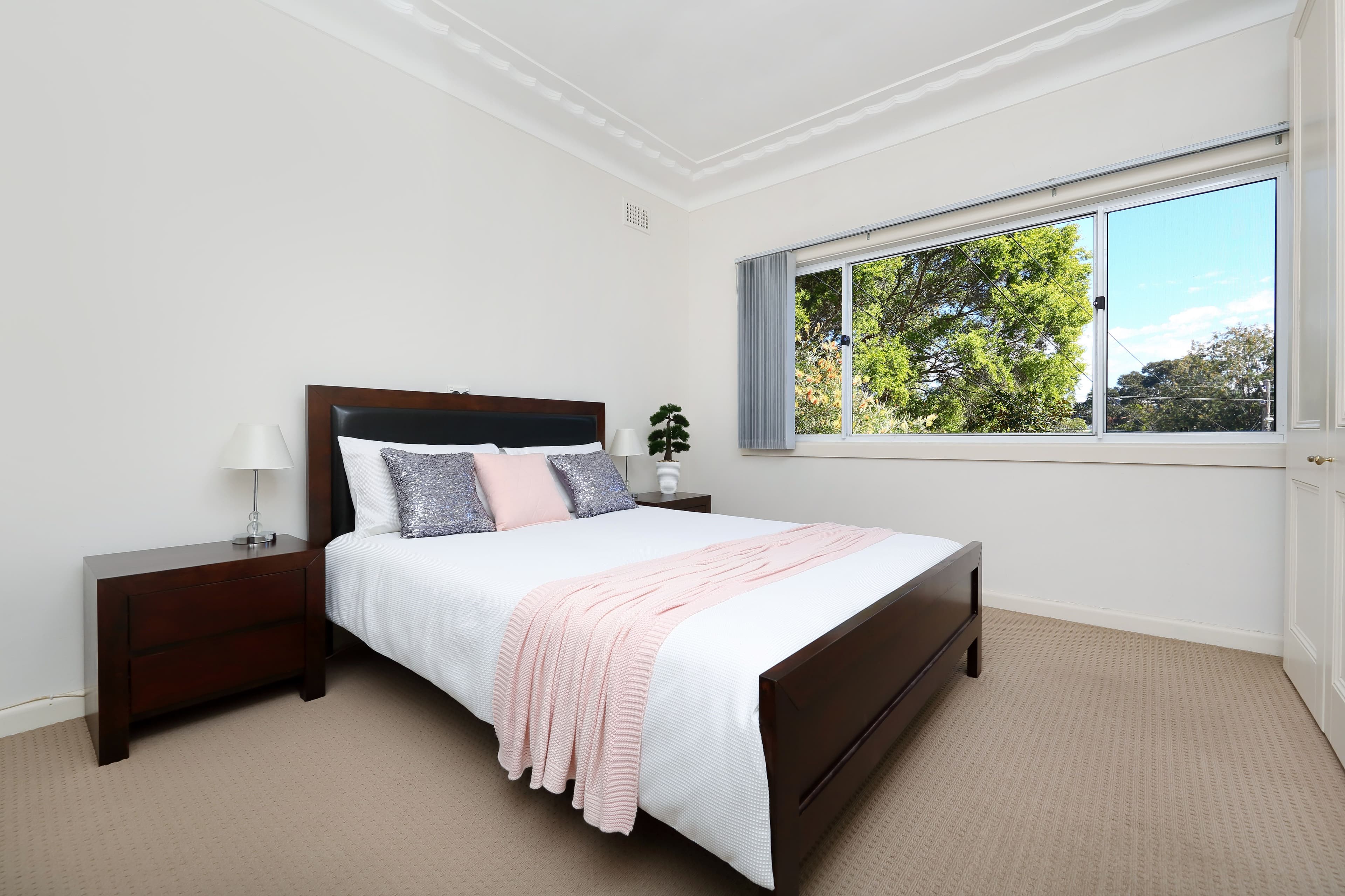 11 Glen Road, Oatley - Thumbnail 7