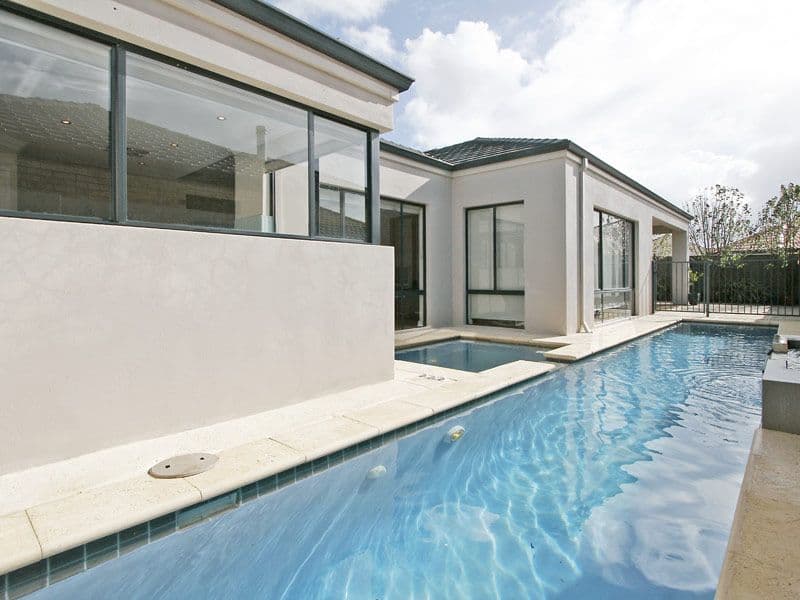 16 Leicester Crescent, CANNING VALE WA 6155, Canning Vale - Thumbnail 5