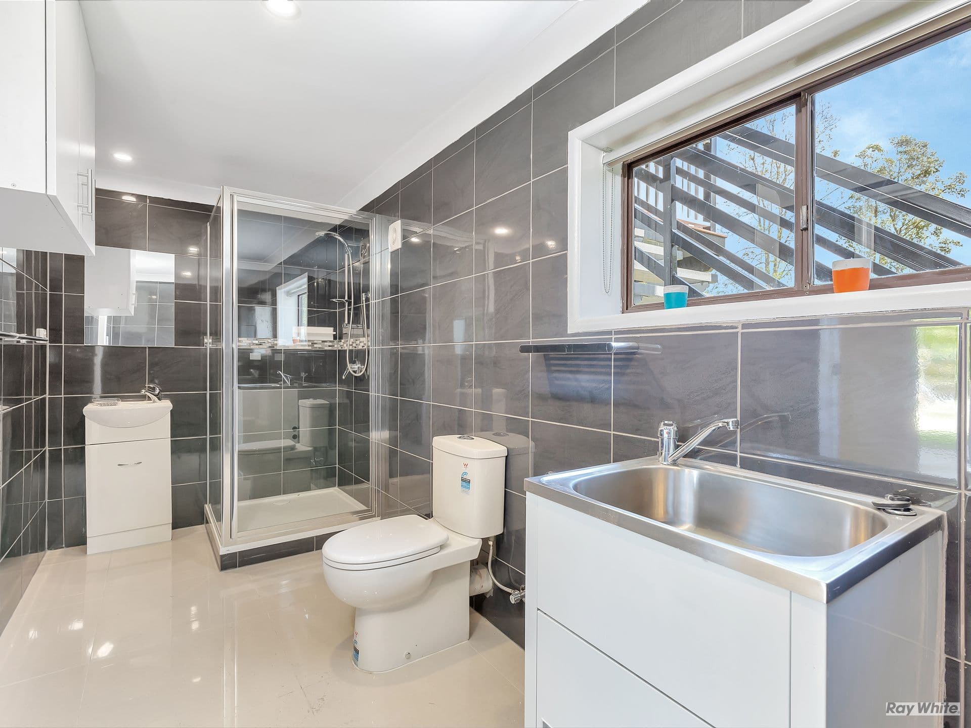 27 Glen Brae Street, Redbank Plains QLD 4301, Redbank Plains - Thumbnail 4