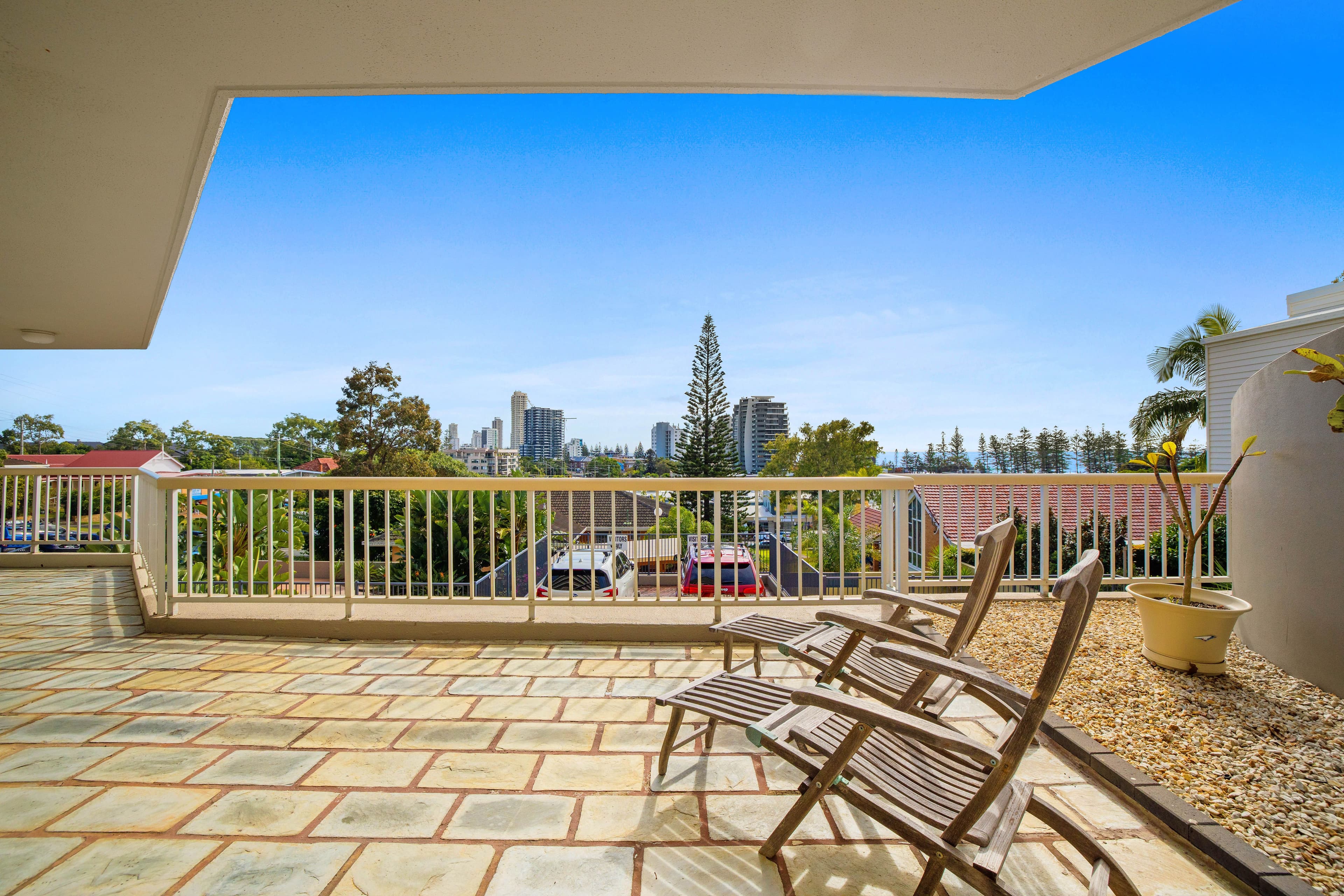 29 Ewart Street, Burleigh Heads QLD 4220, Burleigh Heads - Thumbnail 2