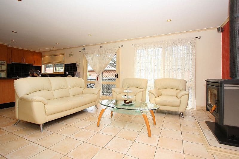 11 Durack Place, MILL PARK VIC 3082, Mill Park - Thumbnail 5