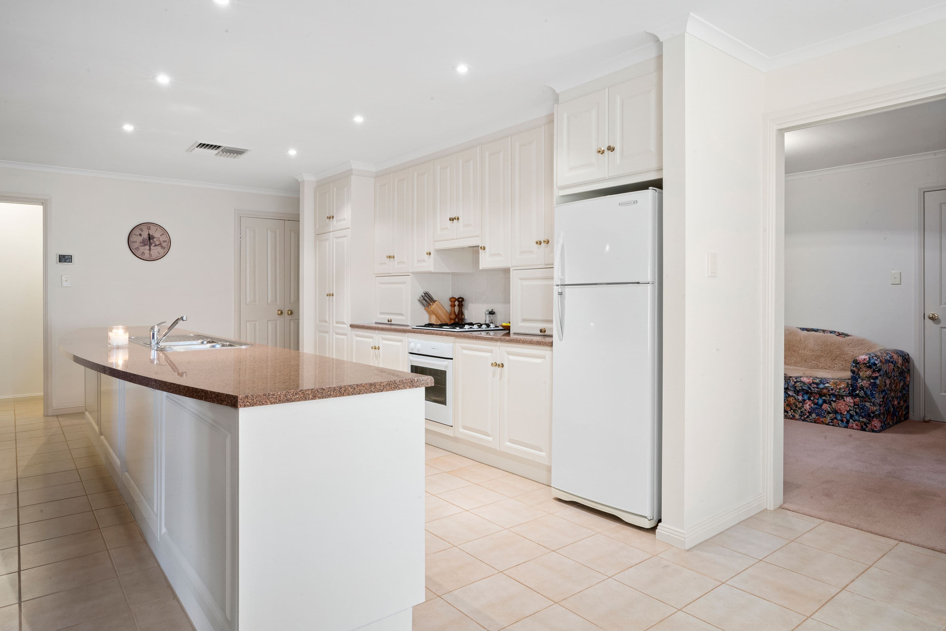8 Nardoo Court, Renmark SA 5341, Renmark - Thumbnail 4