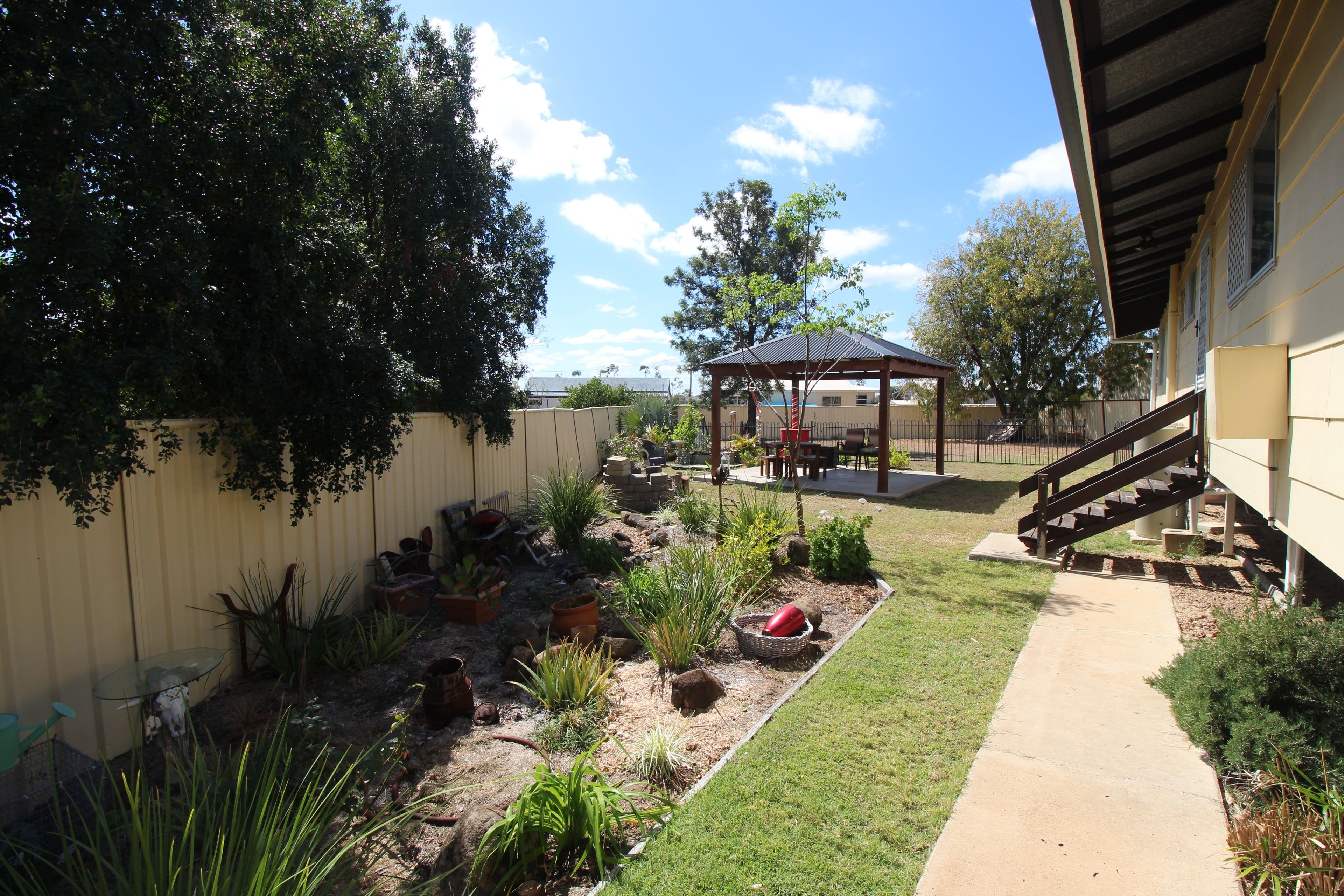 9 Huntley Street, Capella QLD 4723, Capella - Thumbnail 2