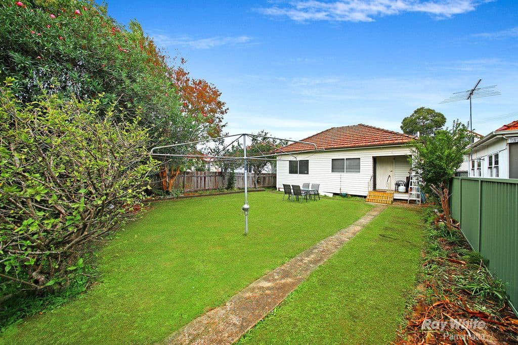 4 Brabyn Street, North Parramatta NSW 2151, North Parramatta - Thumbnail 8