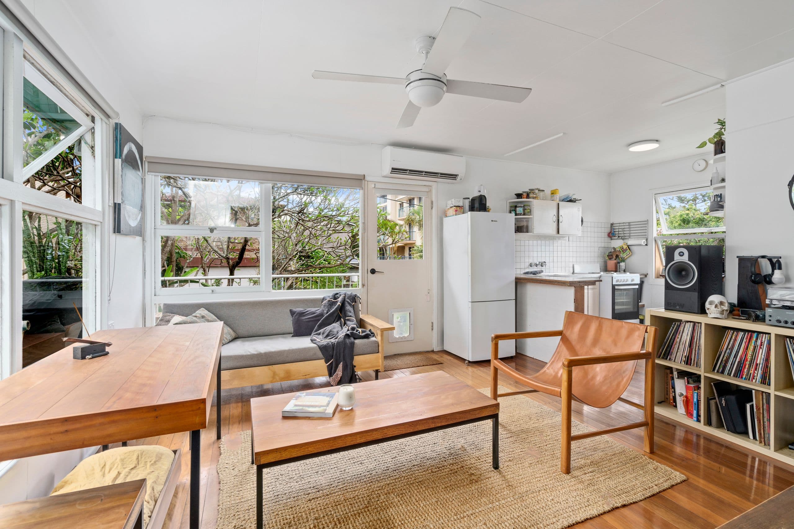 6 Bielby Street, Tugun QLD 4224, Tugun - Thumbnail 2
