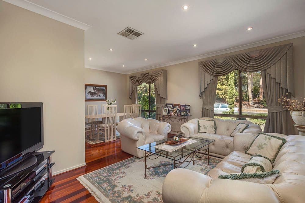 84 Larnoo Drive, DONCASTER EAST VIC 3109, Doncaster East - Thumbnail 2