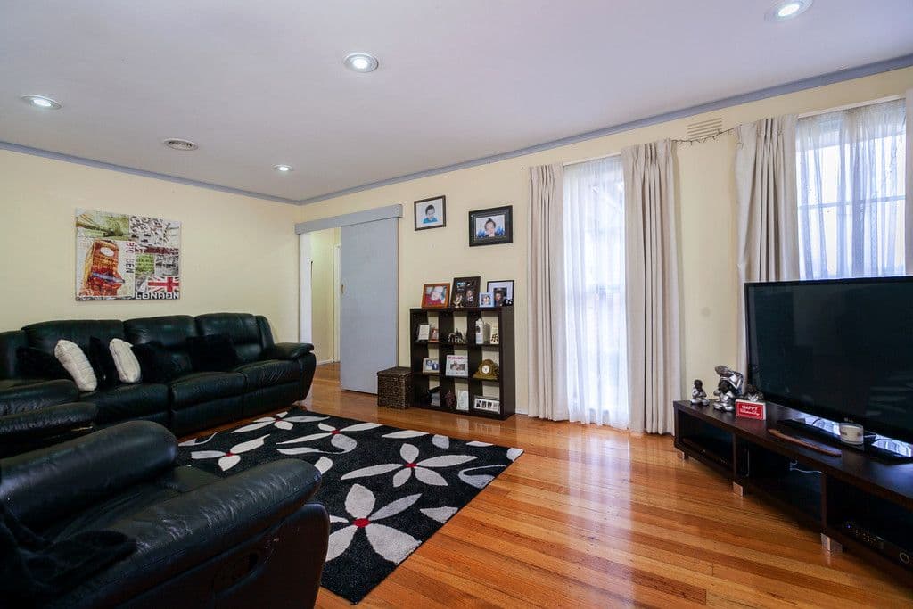 209 Darebin Drive, LALOR VIC 3075, Lalor - Thumbnail 3