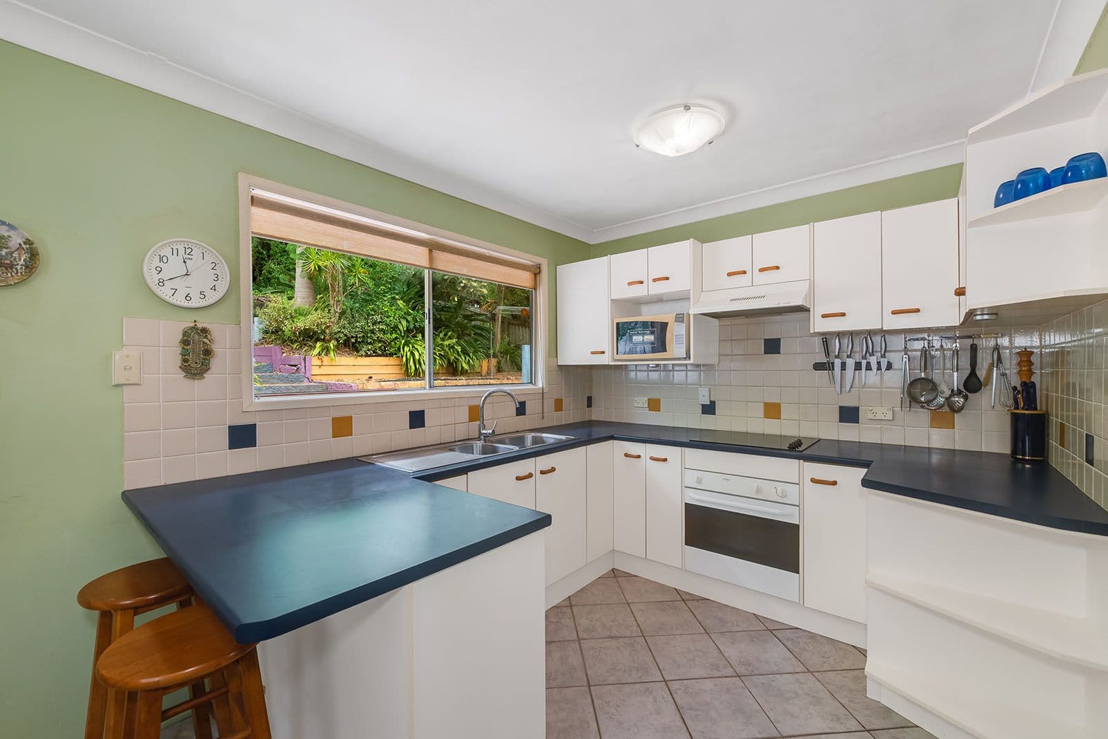 87 Moordale Street, Chapel Hill QLD 4069, Chapel Hill - Thumbnail 2
