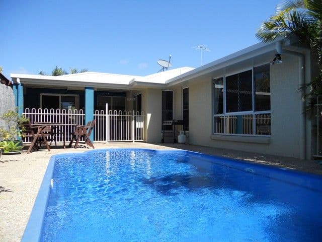 28 Michelle Crescent, BUCASIA QLD 4750, Bucasia - Thumbnail 2